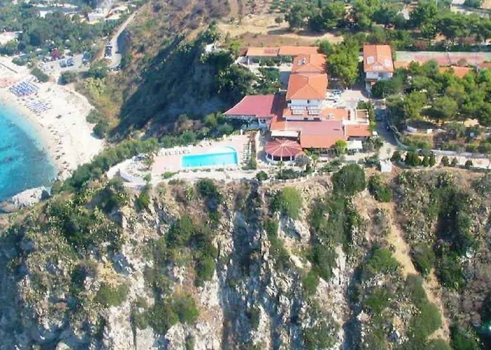 Villaggio Calispera Apartmanhotel 4*