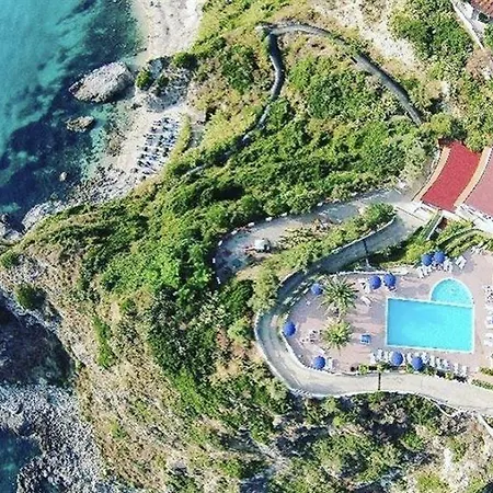 Villaggio Calispera 4*