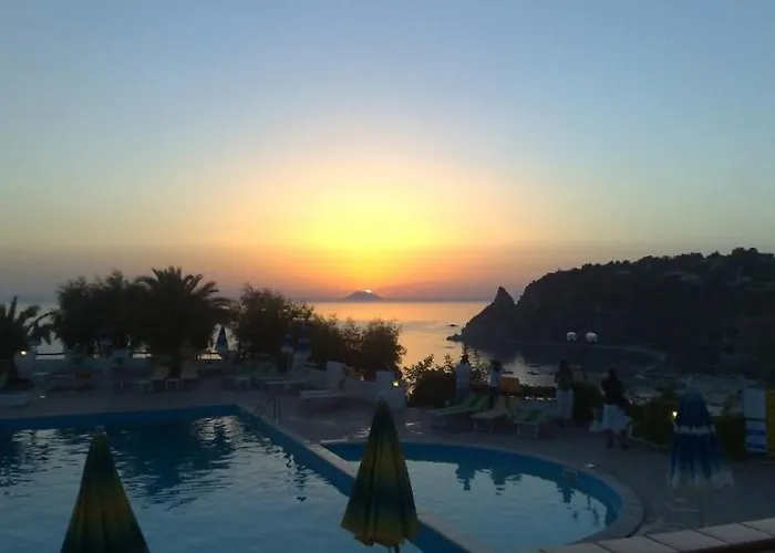 Villaggio Calispera Aparthotel 4*