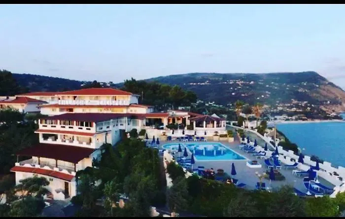 Villaggio Calispera 4*