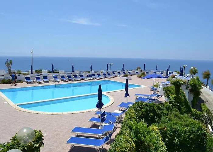 Villaggio Calispera Aparthotel 4*